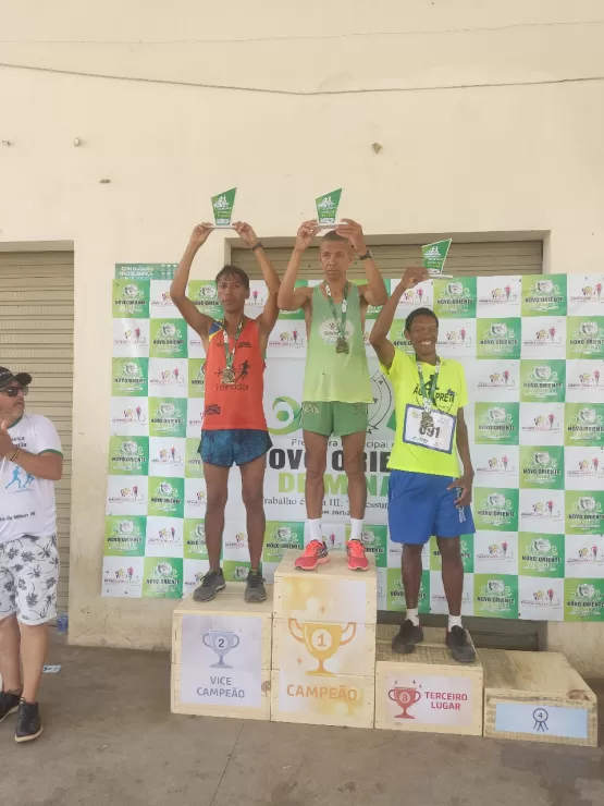 Equipe Água Preta de Itanhém se destaca na I Corrida da Independência de Novo Oriente de Minas 