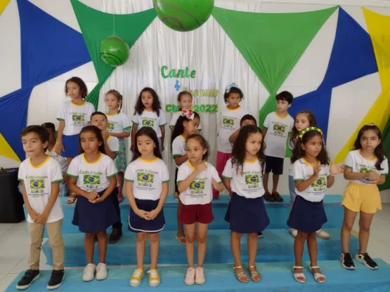 Em ritmo de Copa do Mundo, o Centro Municipal de Educação de Itanhém apresenta o Cante & Encante 