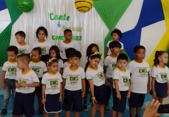 Em ritmo de Copa do Mundo, o Centro Municipal de Educação de Itanhém apresenta o Cante & Encante 