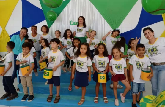 Em ritmo de Copa do Mundo, o Centro Municipal de Educação Infantil  de Itanhém apresenta o Cante & Encante (