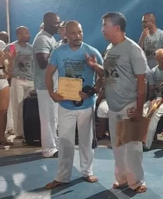 XX Batizado e Troca de Cordas em Itanhém une mestres e capoeiristas em um encontro memorável XX Batizado e Troca de Cordas em Itanhém une mestres e capoeiristas em um encontro memorável
