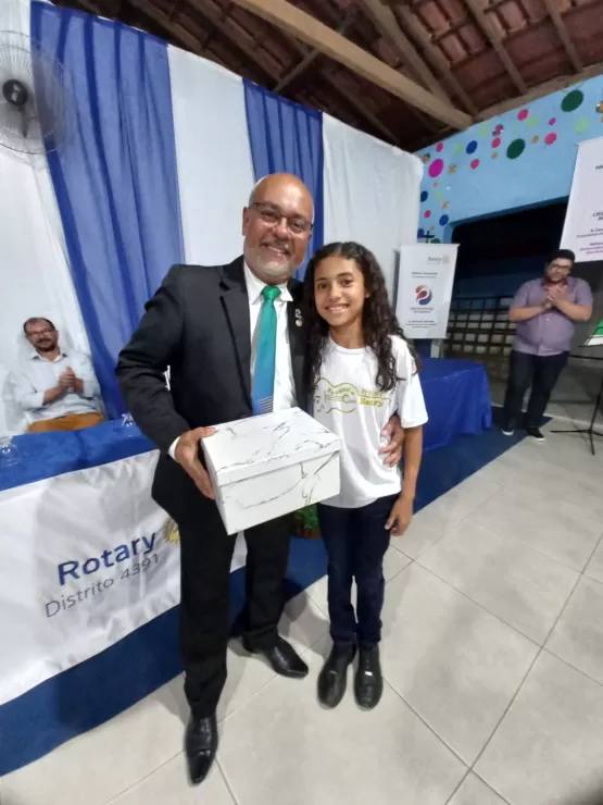 Rotary Club de Itanhém recebe visita do Governador Distrital Edilúcio Fernandes
