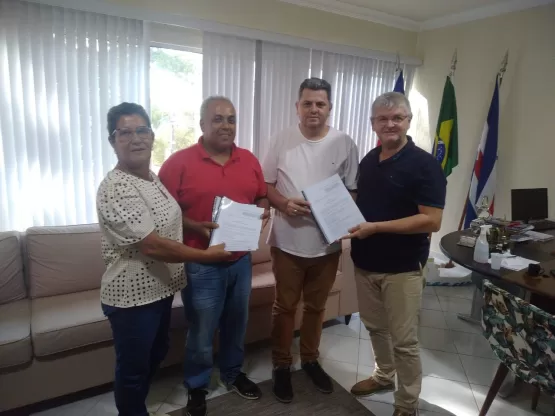 Nova proposta de cargos e salários para professores entregue à Câmara Municipal pelo prefeito Mildson é uma vitória para a educação de Itanhém