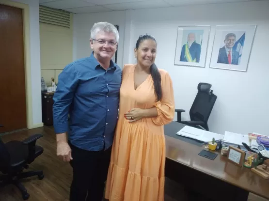 Prefeito de Itanhém garante investimentos na educação do município em reunião com secretária de Educação da Bahia