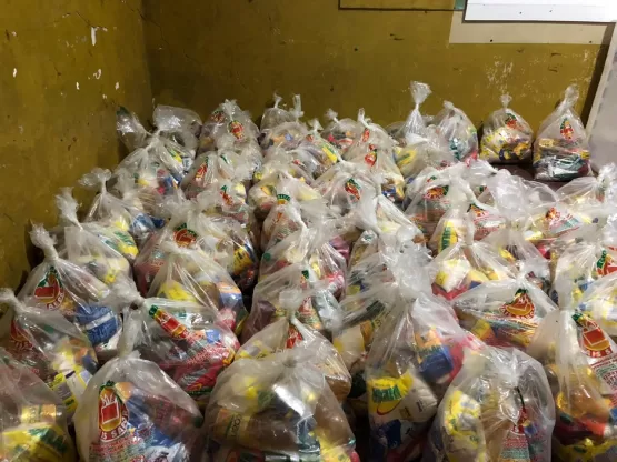Prefeitura de Itanhém adquire 300 colchões e 100 cestas básicas e distribui para famílias em situação de vulnerabilidade