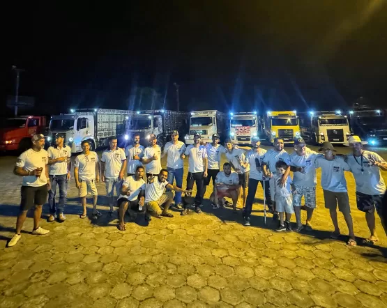 Aconteceu no último sábado (21/09) em Itanhém o 4º Encontro de Caminhoneiros