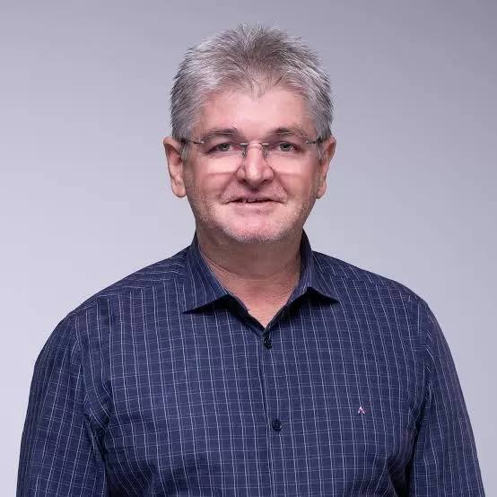 Prefeito de Itanhém Mildson Medeiros paga 13º salário a 90% dos funcionários e destaca transição organizada para próxima administração