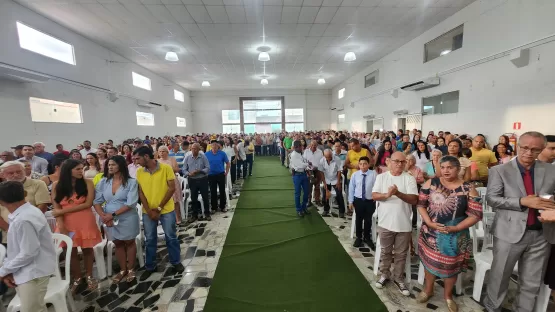 Prefeito vice prefeito e Vereadores de Itanhém são Empossados na Tarde desta Segunda-Feira (01)