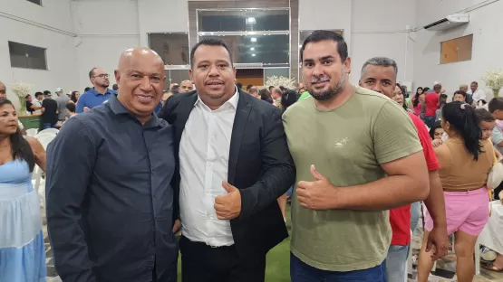 Prefeito vice prefeito e Vereadores de Itanhém são Empossados na Tarde desta Segunda-Feira (01)