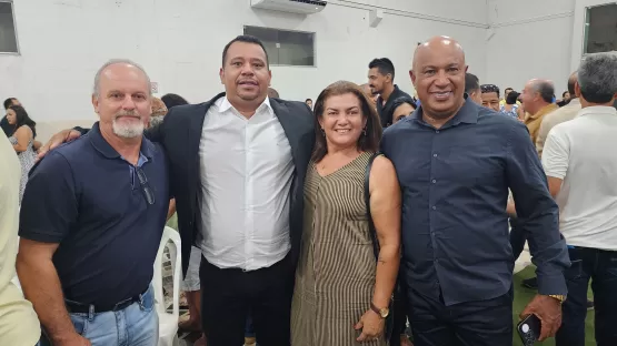 Prefeito vice prefeito e Vereadores de Itanhém são Empossados na Tarde desta Segunda-Feira (01)