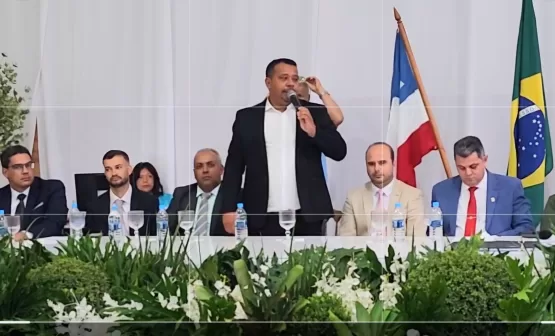 Vereador Fábio Pereira Toma Posse e Destaca Compromisso com Mudanças Positivas para Itanhém