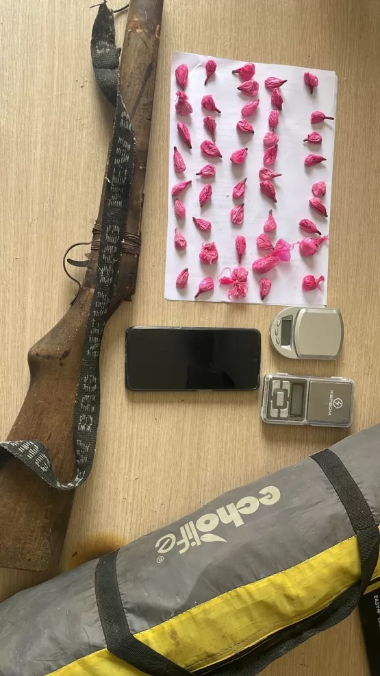 Policiais do PETO da 44ª CIPM realizam apreensão de drogas e arma de fogo artesanal na zona rural de Medeiros Neto