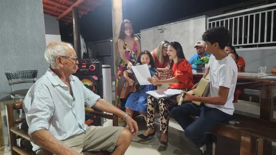 Homenagens e Emoção Marcam Comemoração dos 90 Anos de Valdete Tavares 