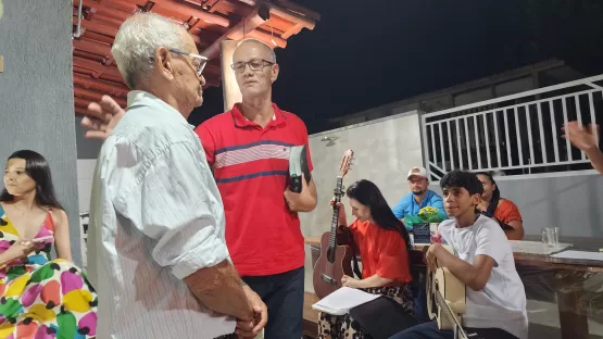 Homenagens e Emoção Marcam Comemoração dos 90 Anos de Valdete Tavares 