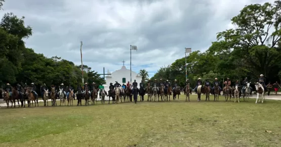 Fazendeiros e amigos fazem cavalgada de Itanhém a Trancoso
