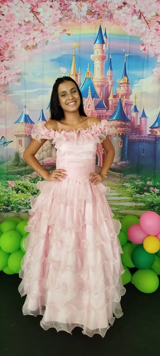 1º dia de aula no CMEI (Centro Municipal de Educação Infantil)  de itanhém encantou crianças e adultos