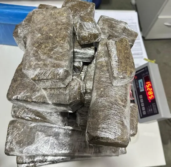 Militares da 88ª CIPM apreendem 22 tabletes de maconha na BA-290 próximo a Alcobaça