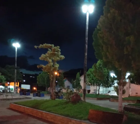 A pedido do vereador Fábio Pereira, a Praça da Matriz e outras ruas de Ibirajá voltam a brilhar com a nova iluminação pública