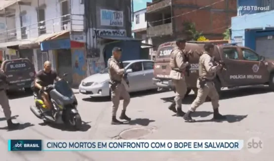 Cinco criminosos morrem em confronto com o “BOPE” em Salvador; Armas, munições, dinheiro, colete, drogas foram apreendidos
