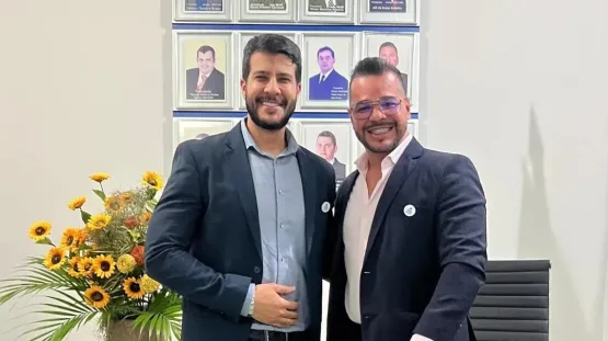 Nova diretoria da CDL de Itanhém toma posse para o biênio 2025/2027