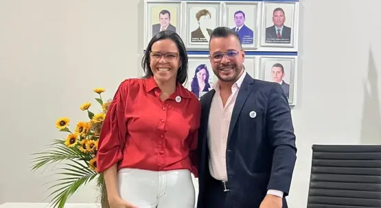 Nova diretoria da CDL de Itanhém toma posse para o biênio 2025/2027