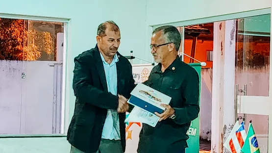 Rotary Club de Itanhém empossa novo presidente em noite de homenagens e companheirismo