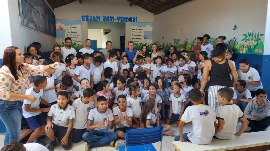 Video - Prefeito Bemtivi Anuncia Pagamento De 50% Do Salário Atrasado De Dezembro De 2024 Para Profissionais Da Educação