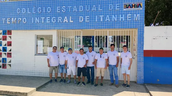 Depois De 36 Anos, Alunos Do Colégio Polivalente De Itanhém Se Reencontram
