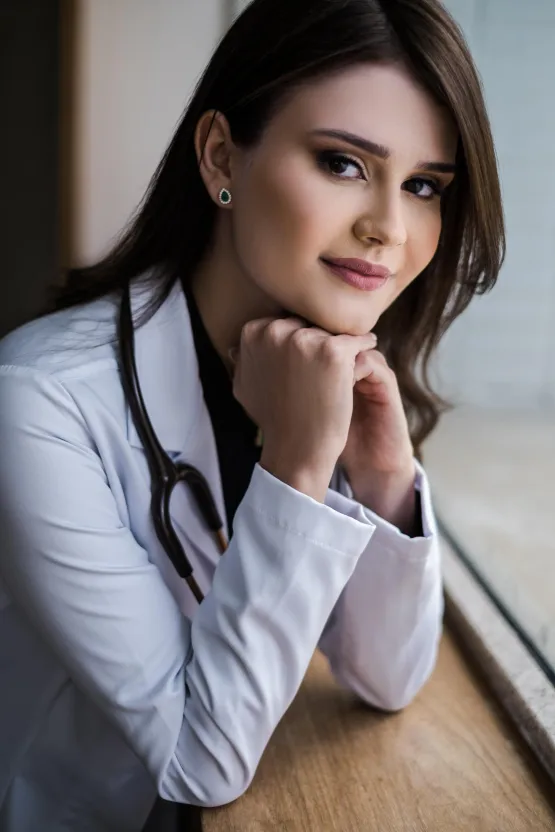 Dra. Kerolayne Correia, Médica Em Dermatologia Clínica E Estética, Retorna Para Atendimentos Em Itanhém