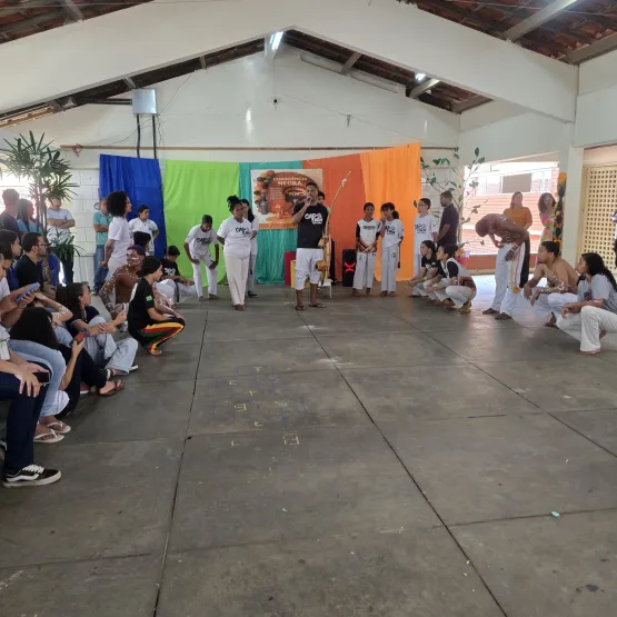 Colégio Polivalente Realiza Culminância do Novembro Negro e Festival de Capoeira em Itanhém