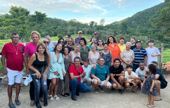 Fé E Tradição Que Atravessa Gerações: Terço De São Sebastião Reúne Família, Comunidade E Reencontro Com Padre José Ailton Em Itanhém Fé E Tradição Que Atravessa Gerações: Terço De São Sebastião Reúne Família, Comunidade E Reencontro Com Padre José Ailton Em Itanhém