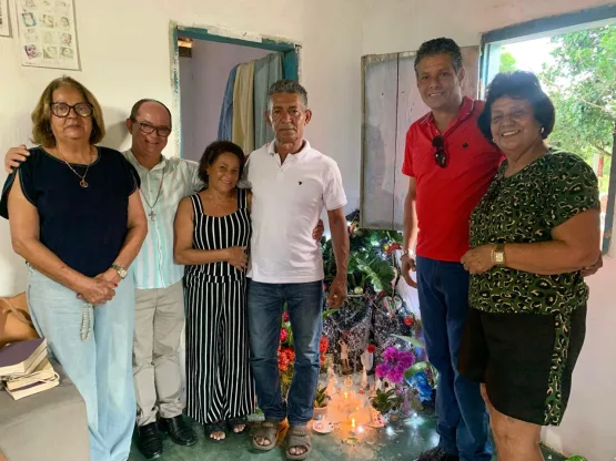 Fé E Tradição Que Atravessa Gerações: Terço De São Sebastião Reúne Família, Comunidade E Reencontro Com Padre José Ailton Em Itanhém Fé E Tradição Que Atravessa Gerações: Terço De São Sebastião Reúne Família, Comunidade E Reencontro Com Padre José Ailton Em Itanhém