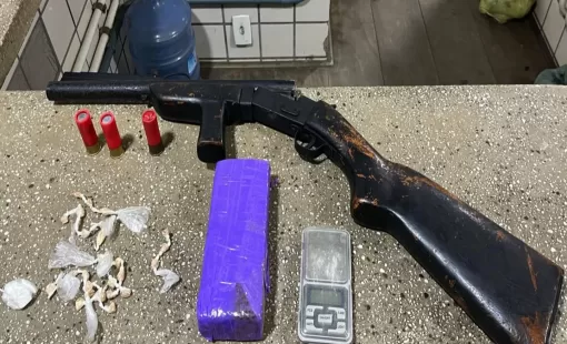 Apreensão de Arma de Fogo e Drogas em Lajedão pela 44ª CIPM