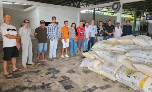 Entrevista - Associados do Sindicato Rural de Itanhém Recebem Farelo de Sorgo pela Campanha “Juntos pela Bahia” da FAEB/SENAR