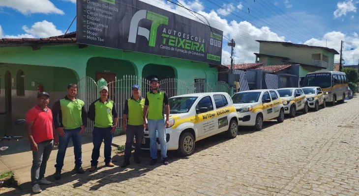 Autoescola Teixeira comemora 21 anos em Teixeira de Freitas e 17 anos em Itanhém com trajetória de expansão e conquistas