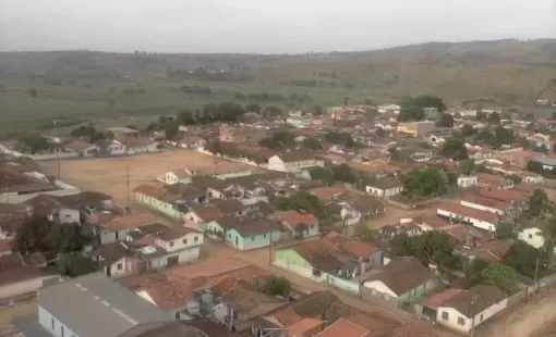 Batinga  - Ação rápida, PMs da 44ª CIPM prendem autora de homicídio ocorrido no interior de Itanhém