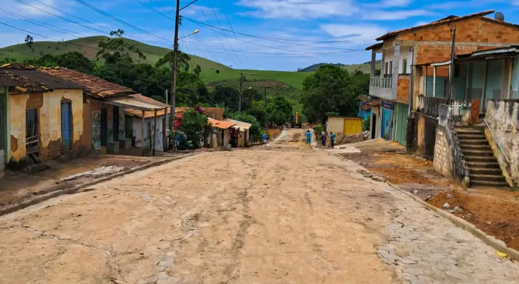Calçamento Da Entrada Da Santa Rita Avança E Comunidade Comemora Realização De Um Sonho