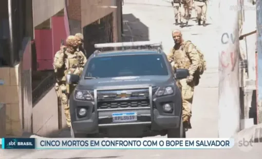 Cinco criminosos morrem em confronto com o “BOPE” em Salvador; Armas, munições, dinheiro, colete, drogas foram apreendidos