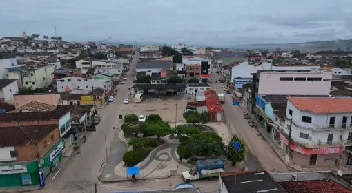 Veja vídeo - Com recursos próprios, Prefeitura segue com reforma acelerada do Terminal Rodoviário de Itanhém