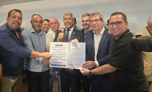 Das Mãos Do Governador Jerônimo Para Itanhém: Ordem De Serviço Da 2ª Etapa Da BA-290 É Assinada Em Salvador
