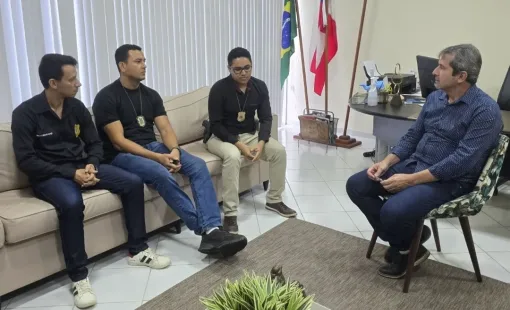 Novo Delegado Substituto Dr. Willian dos Santos Pereira É Recebido Pelo Prefeito Bemtivi No Gabinete Nesta Segunda-Feira (24)