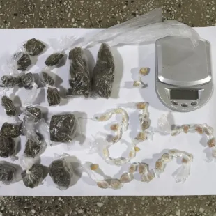 PM apreende drogas em Teixeira de Freitas