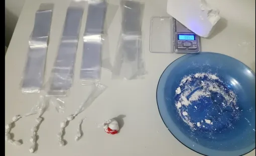 PMBA apreende indivíduo por tráfico de drogas em Itanhém