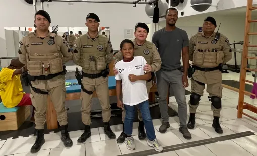 PMBA REALIZA UM ENCONTRO ESPECIAL COM UM PEQUENO GUERREIRO