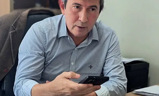 Prefeito Bemtivi esclarece fake news sobre recursos e tira dúvidas da comunidade de Batinga após vendaval