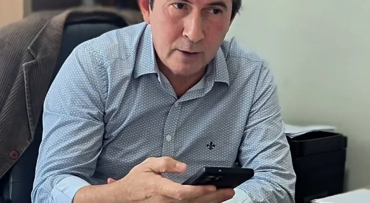 Prefeito Bemtivi esclarece fake news sobre recursos e tira dúvidas da comunidade de Batinga após vendaval