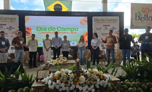 Prefeito Bemtivi Participa do Dia de Campo na Fazenda Chão Bello, Evento Que Marcou os 40 Anos da Bello Fruit
