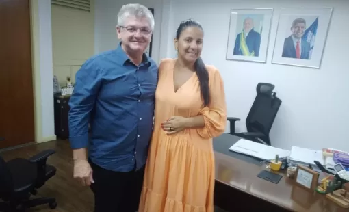 Prefeito de Itanhém garante investimentos na educação do município em reunião com secretária de Educação da Bahia
