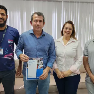 Prefeitura de Itanhém se reúne com o SENAI para fechar proposta de cursos profissionalizantes voltados ao CadÚnico e Bolsa Família
