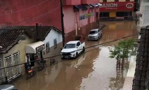 Prefeitura de Itanhém vai decretar estado de calamidade pública em razão das fortes chuvas que atingiram o município